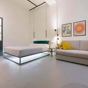 Mono Apartment